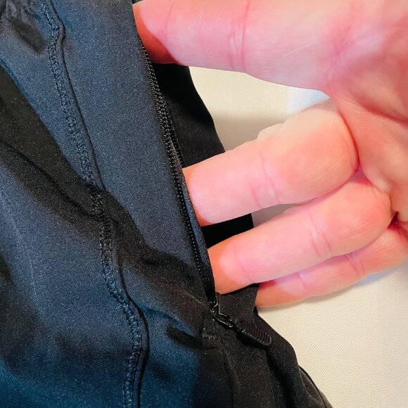 Black Athletic Running Shorts With spandex Liner Zippered Pocket - Picture 9 of 10